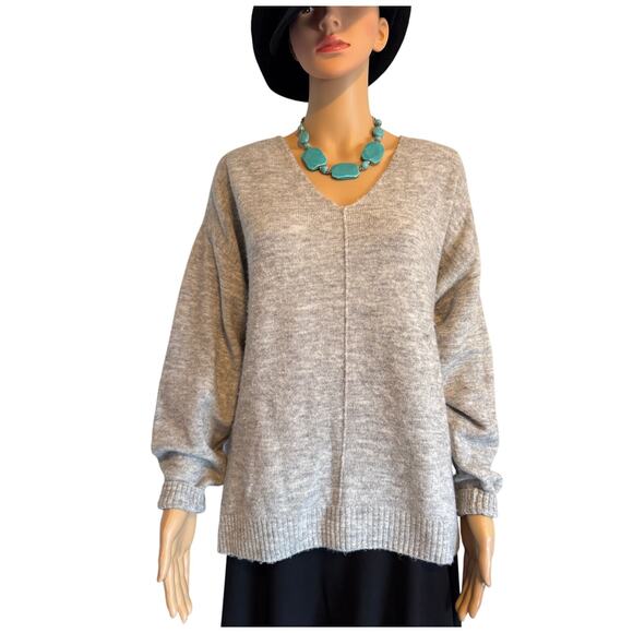 H&M Heather Gray Raglan Long Sleeve V-Neck Sweater, Women's Size M - Picture 1 of 6